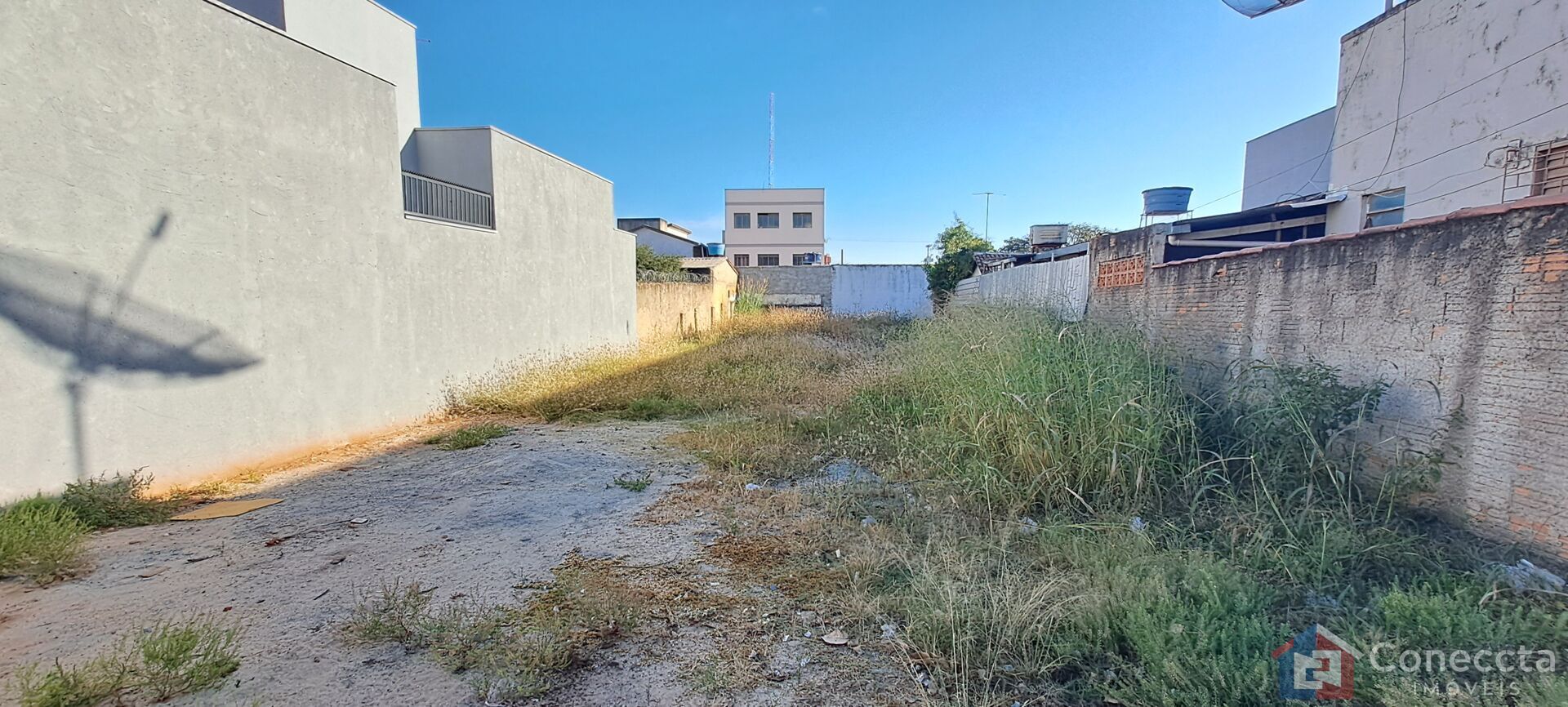 Terreno à venda, 387m² - Foto 1