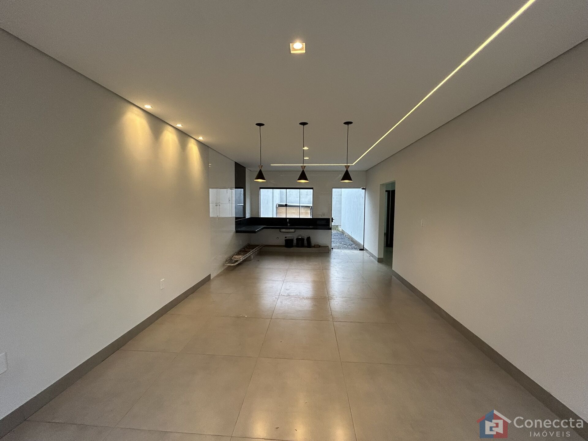 Casa à venda com 3 quartos, 128m² - Foto 2