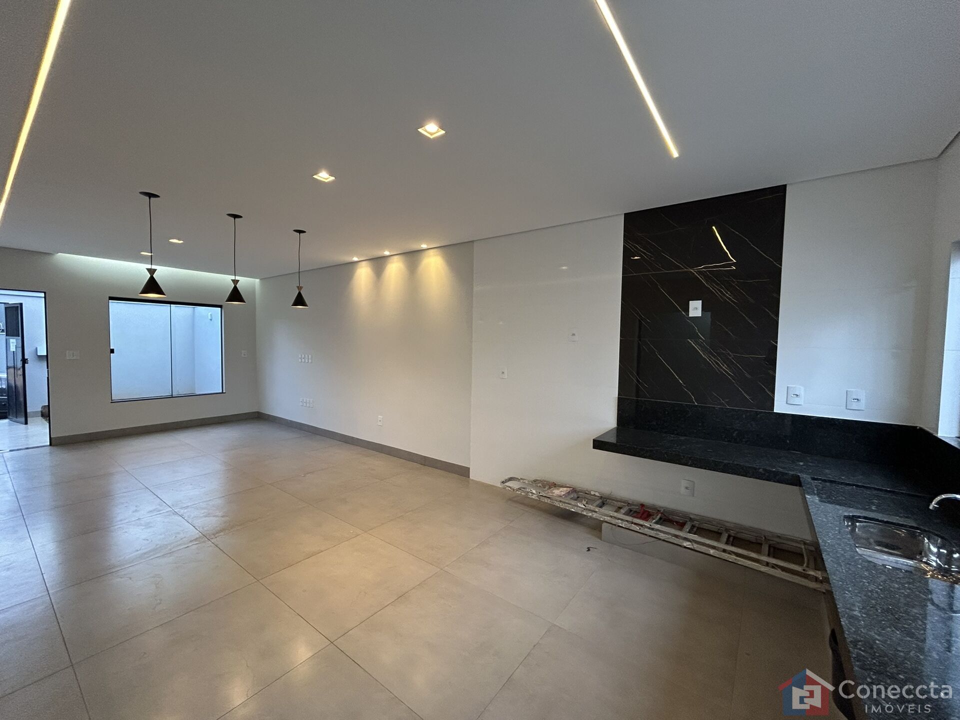 Casa à venda com 3 quartos, 128m² - Foto 4