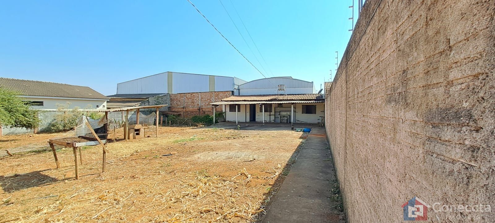 Casa à venda com 1 quarto, 42m² - Foto 1