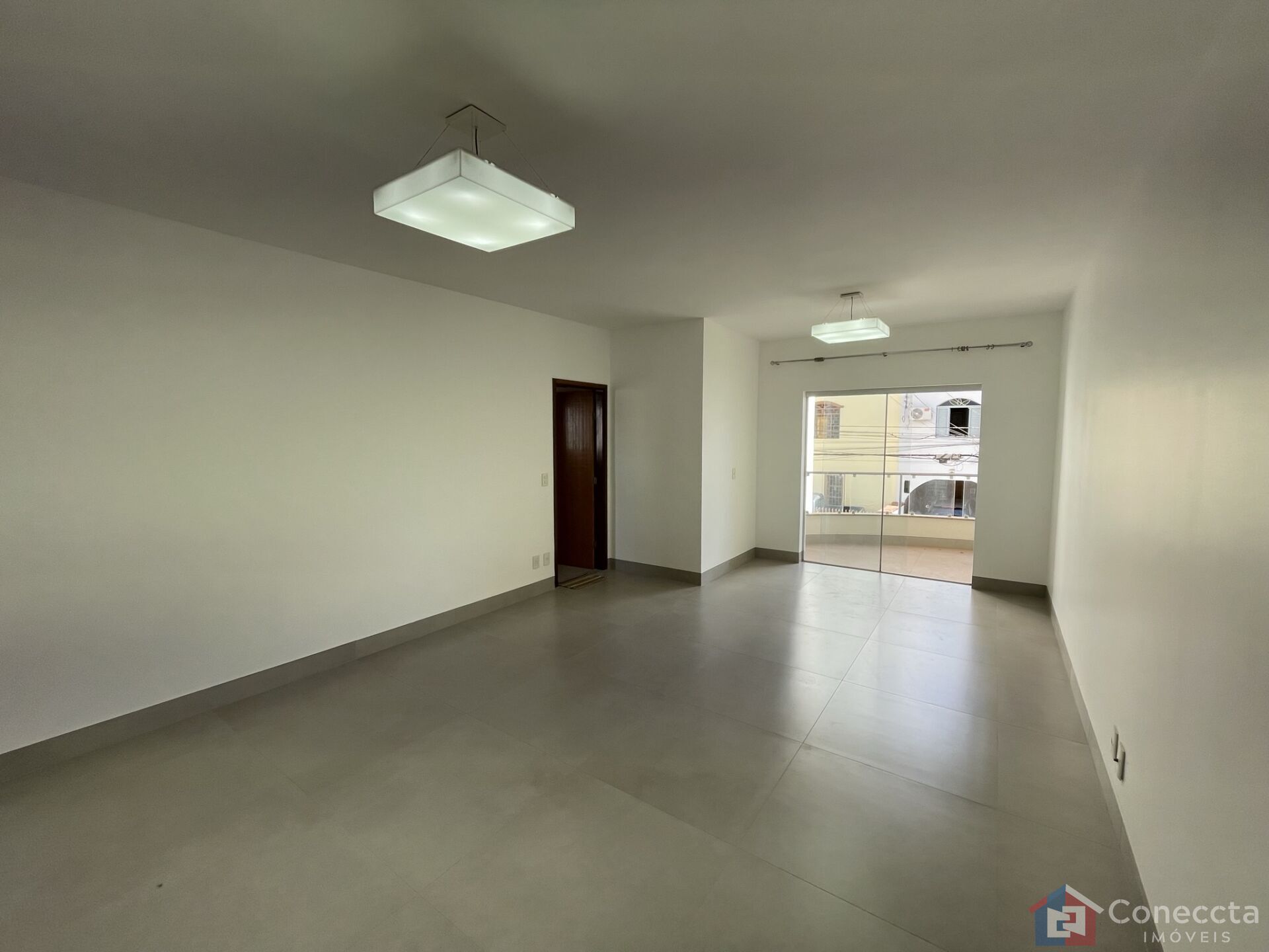 Apartamento para alugar com 3 quartos, 126m² - Foto 1