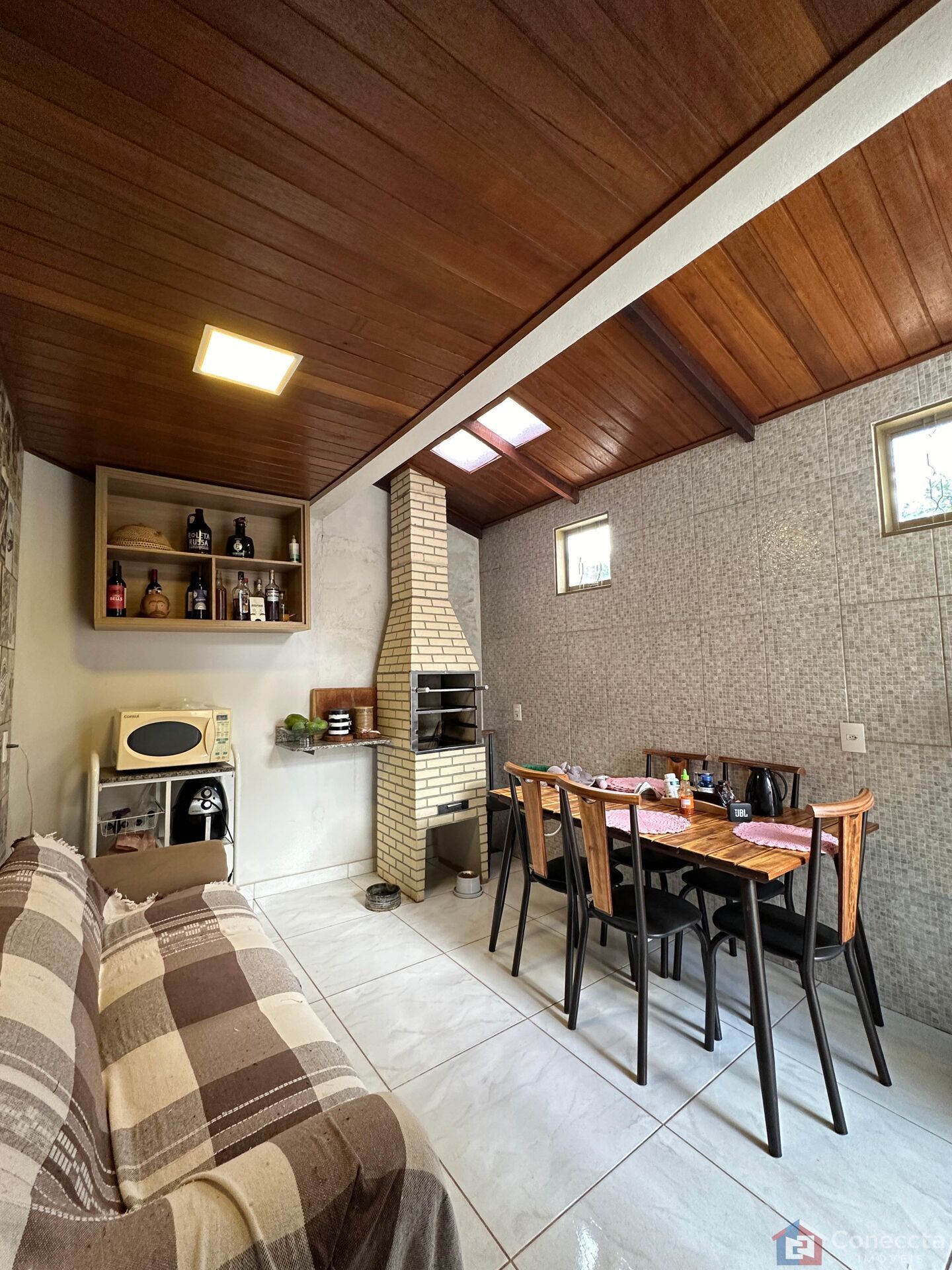 Sobrado à venda com 3 quartos, 97m² - Foto 2