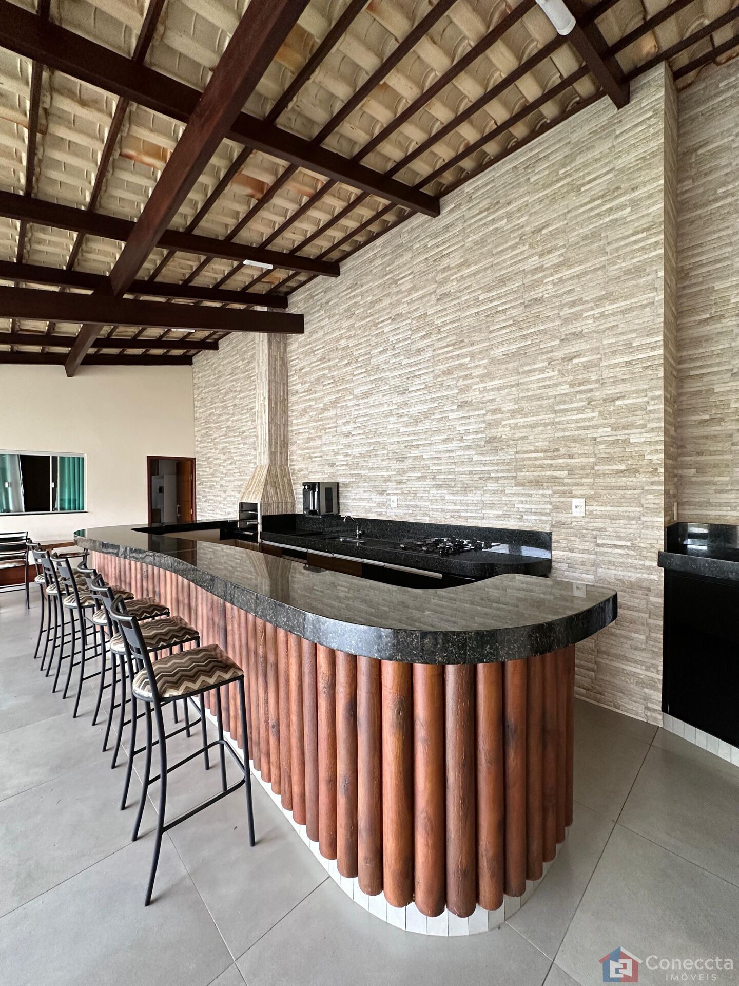 Casa à venda com 3 quartos, 269m² - Foto 3