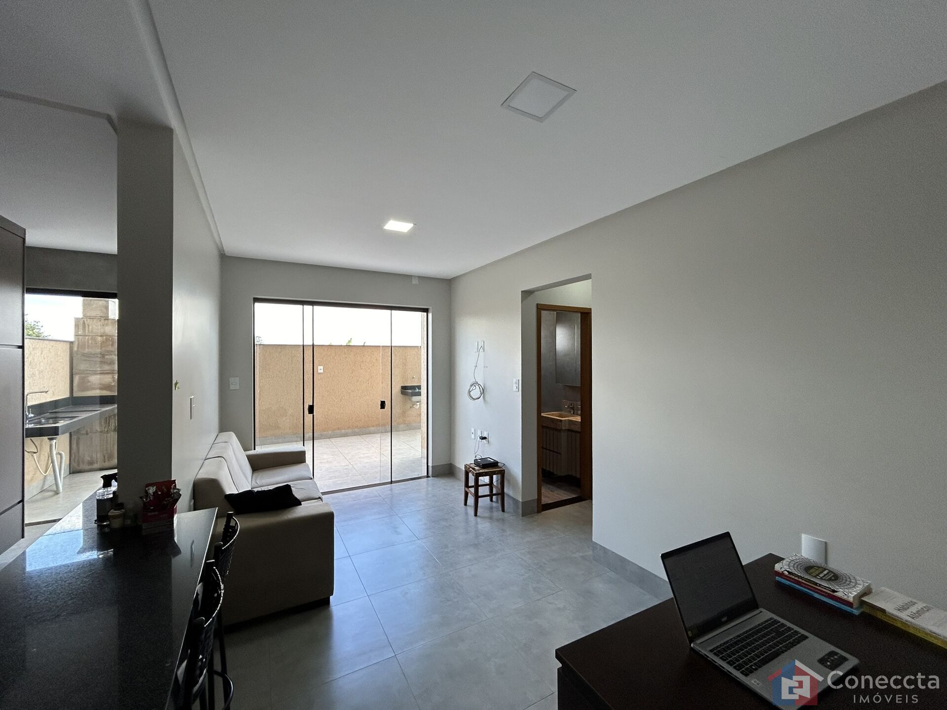 Apartamento à venda com 2 quartos, 62m² - Foto 3