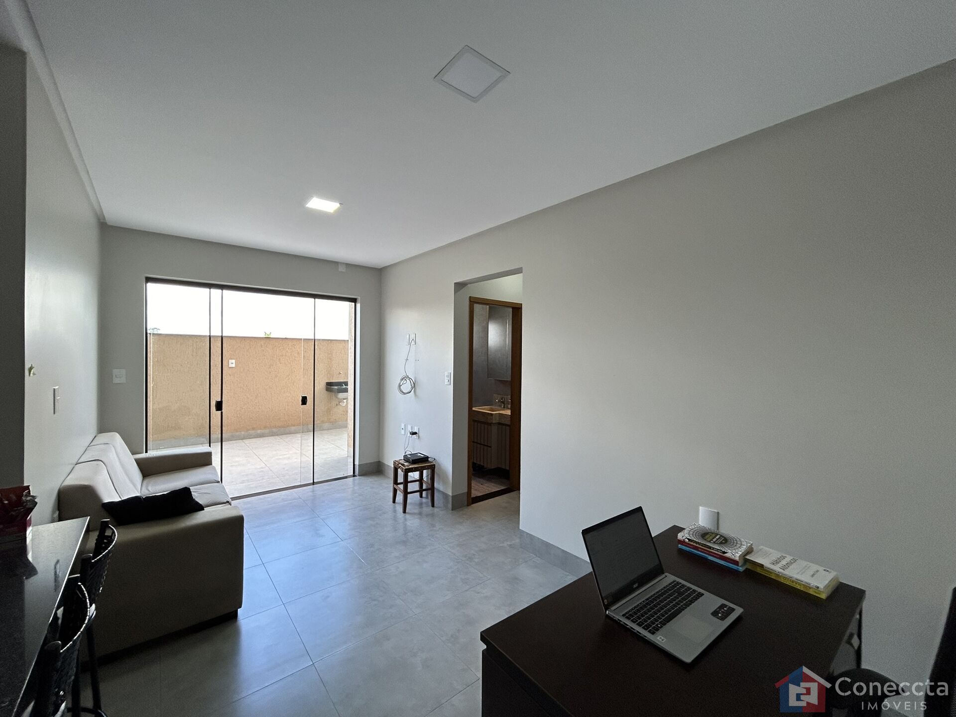 Apartamento à venda com 2 quartos, 62m² - Foto 1