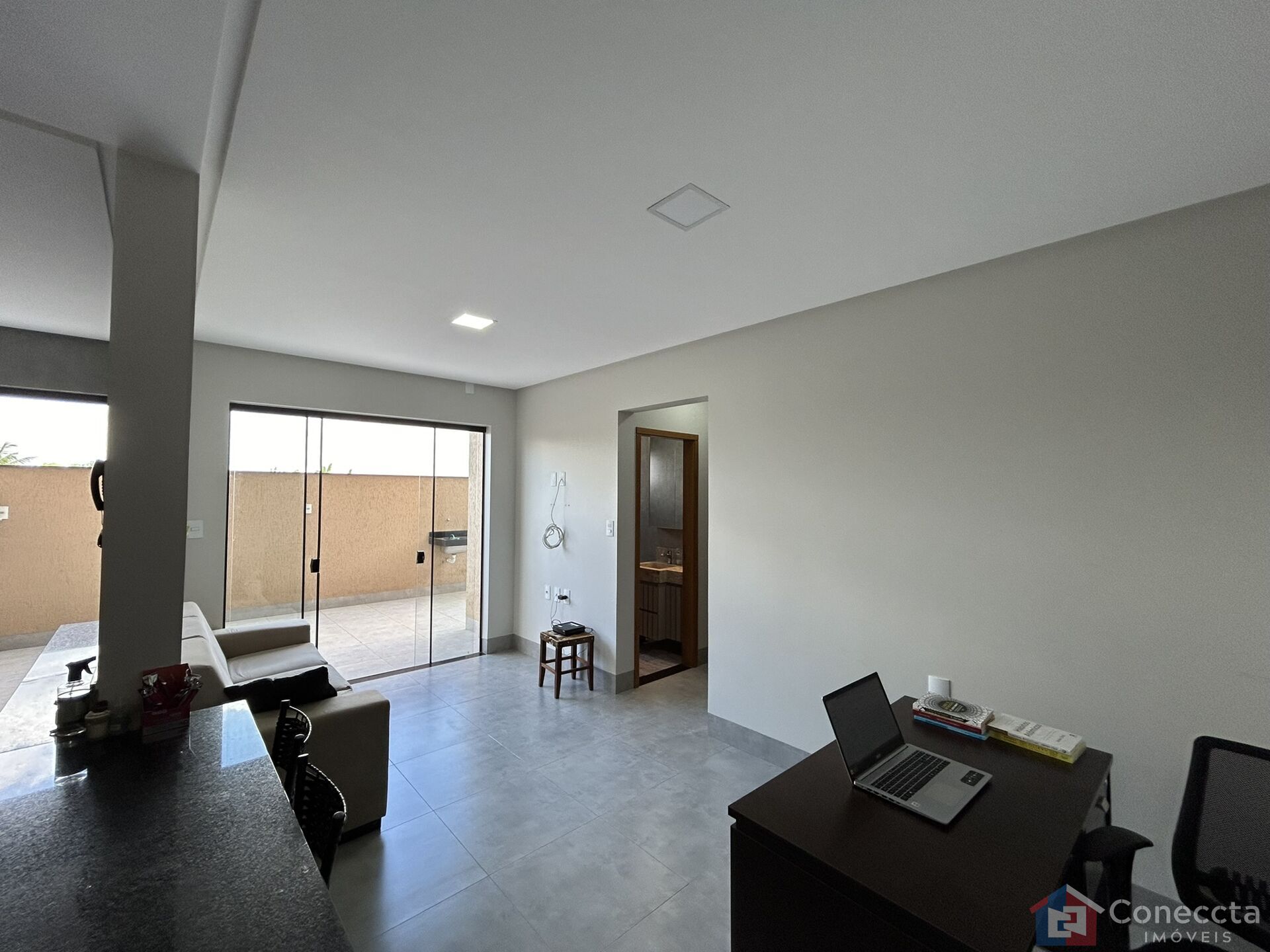 Apartamento à venda com 2 quartos, 62m² - Foto 2