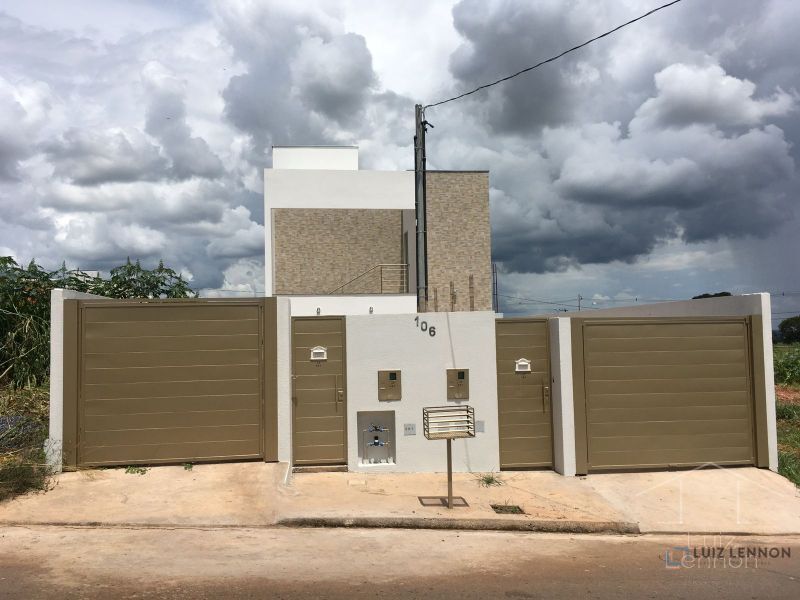 Casa à venda com 3 quartos, 140m² - Foto 1