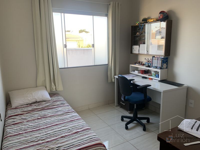 Casa à venda com 3 quartos, 140m² - Foto 9