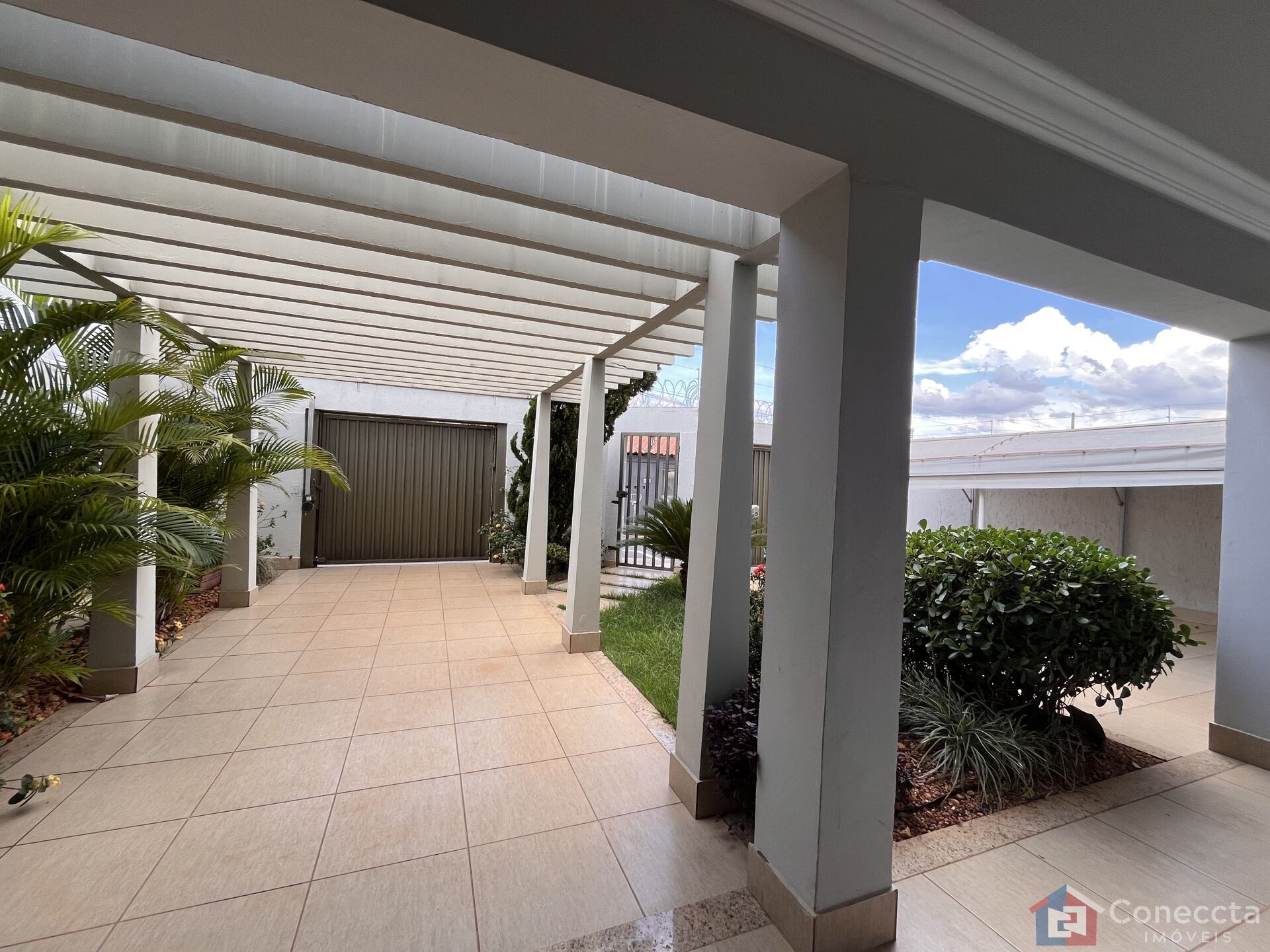 Casa, 5 quartos, 245 m² - Foto 2