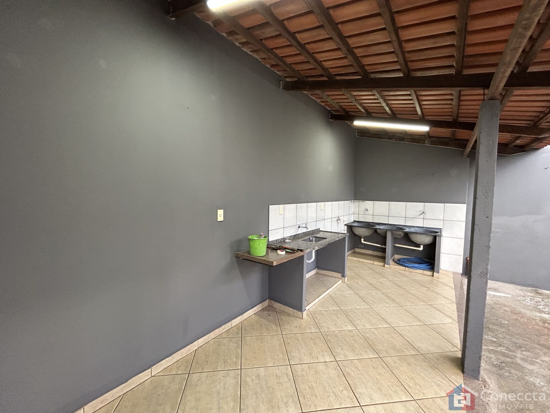 Casa à venda com 2 quartos, 88m² - Foto 16