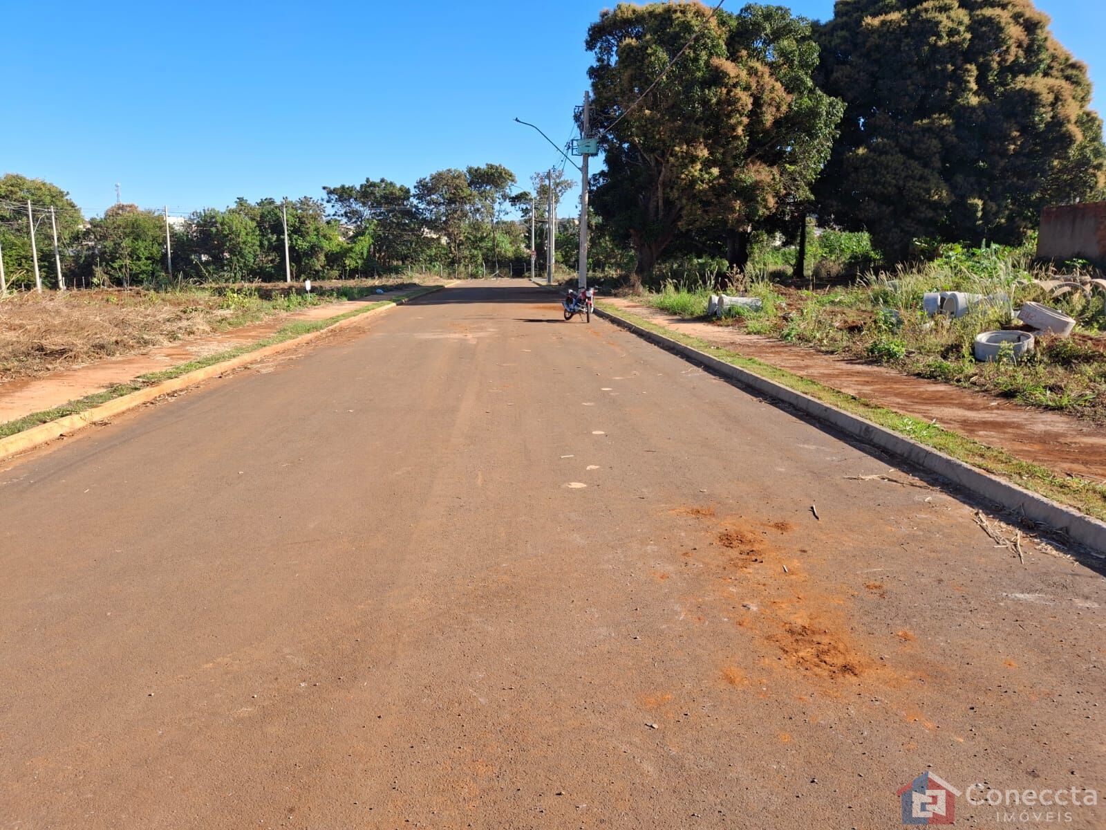Terreno à venda, 400m² - Foto 1