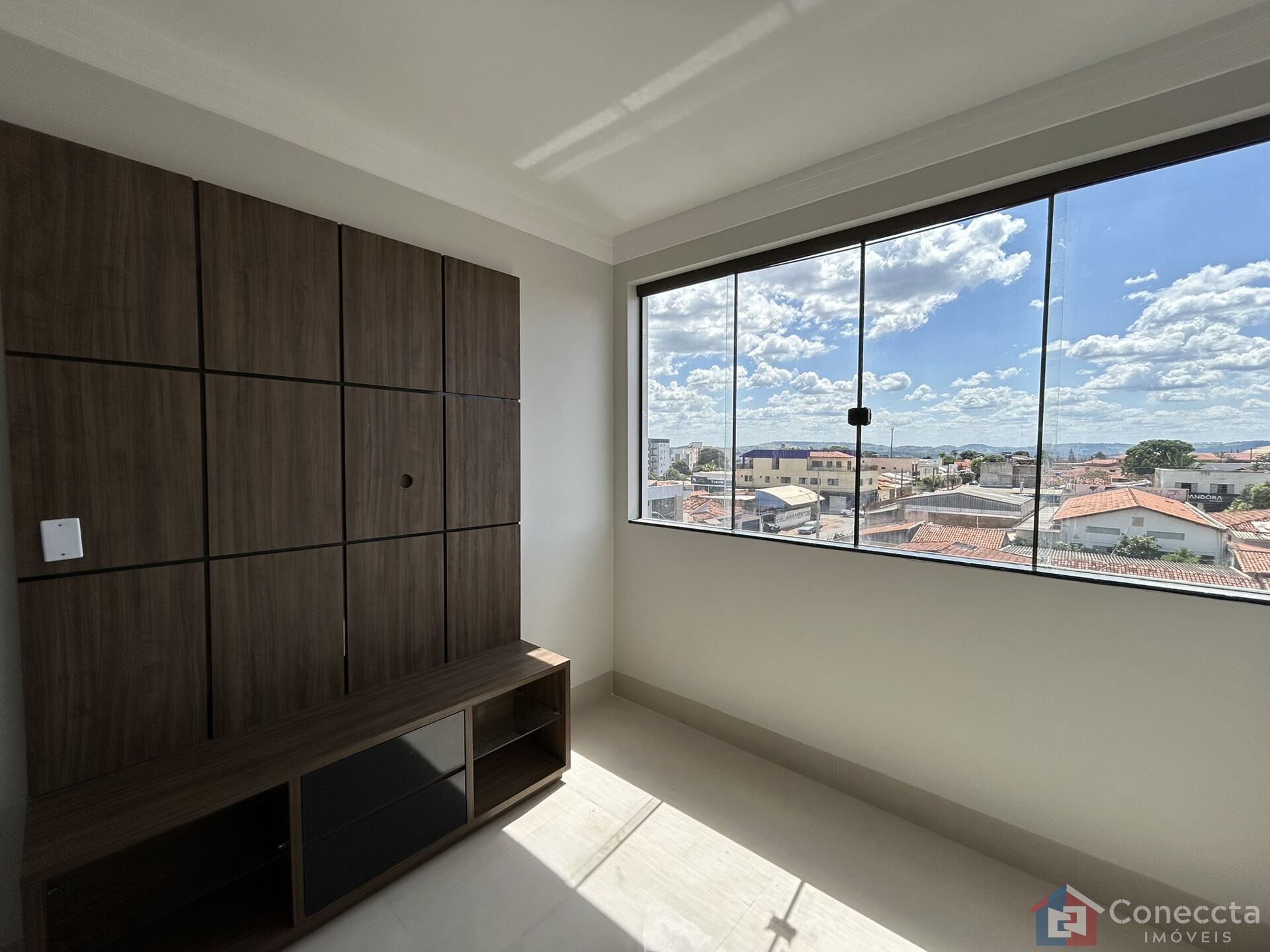 Apartamento à venda com 2 quartos, 70m² - Foto 1