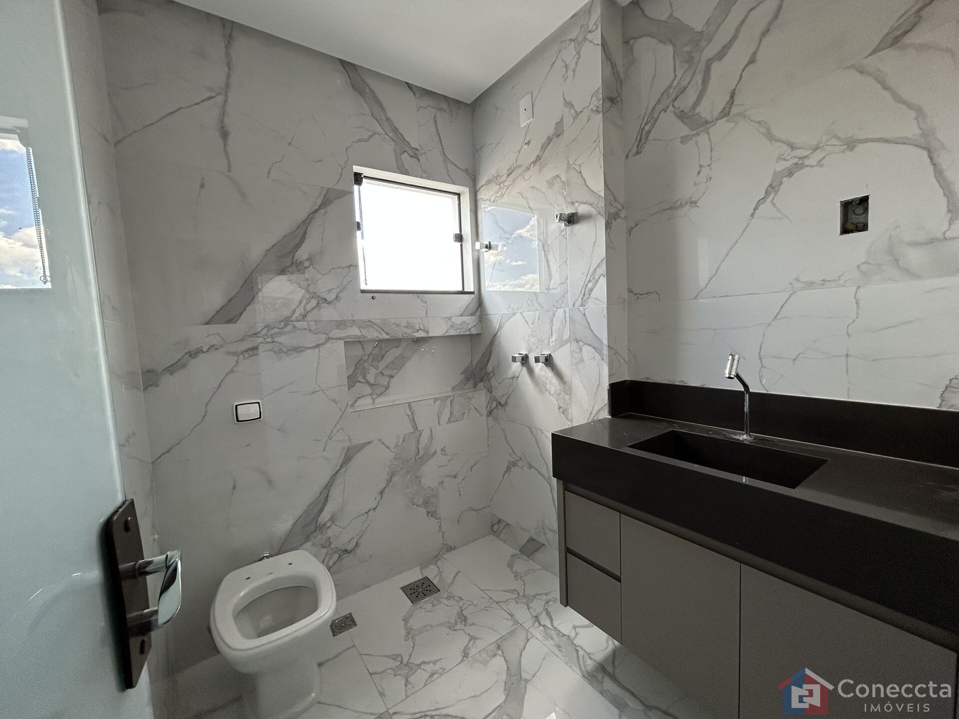 Apartamento à venda com 2 quartos, 70m² - Foto 11