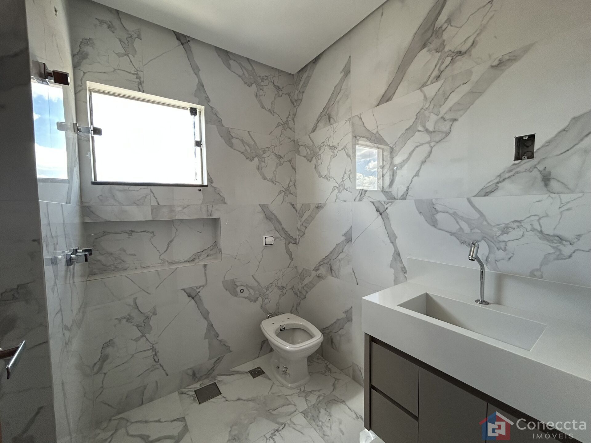 Apartamento à venda com 2 quartos, 70m² - Foto 13