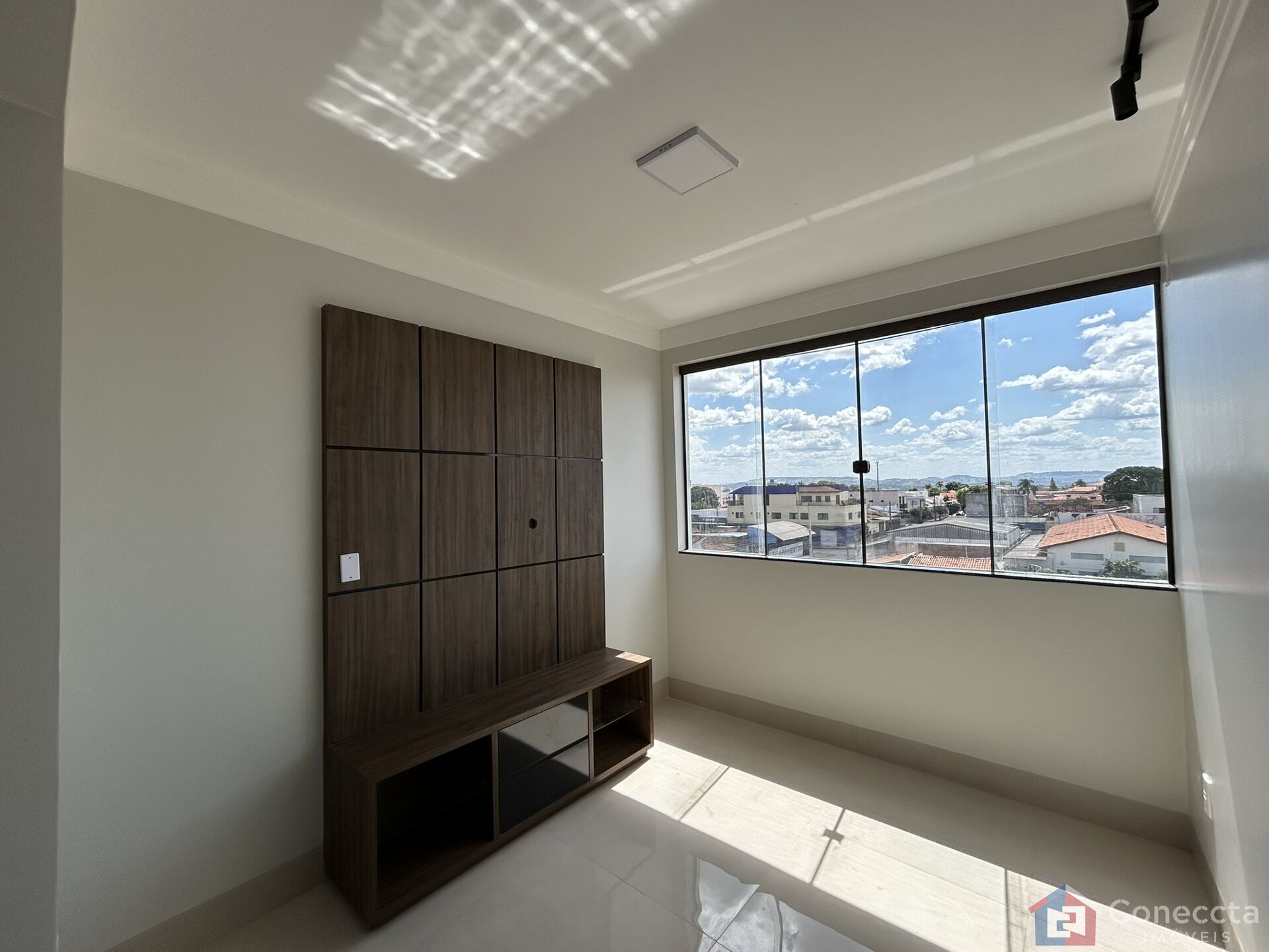 Apartamento à venda com 2 quartos, 70m² - Foto 3
