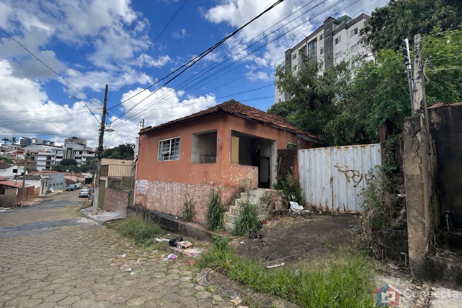 Casa à venda no Centro, Patos de Minas/MG