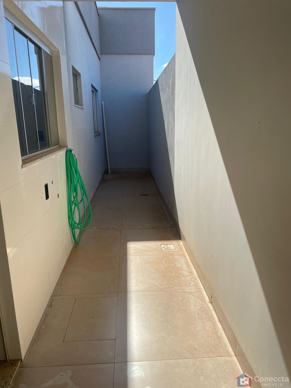 Casa à venda com 2 quartos, 70m² - Foto 18