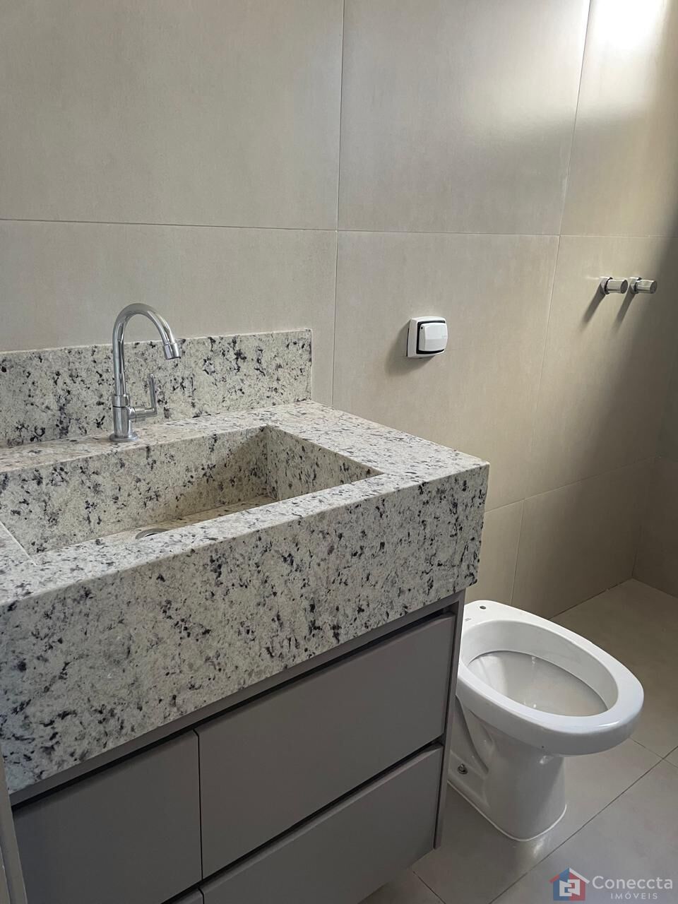 Casa à venda com 2 quartos, 70m² - Foto 14