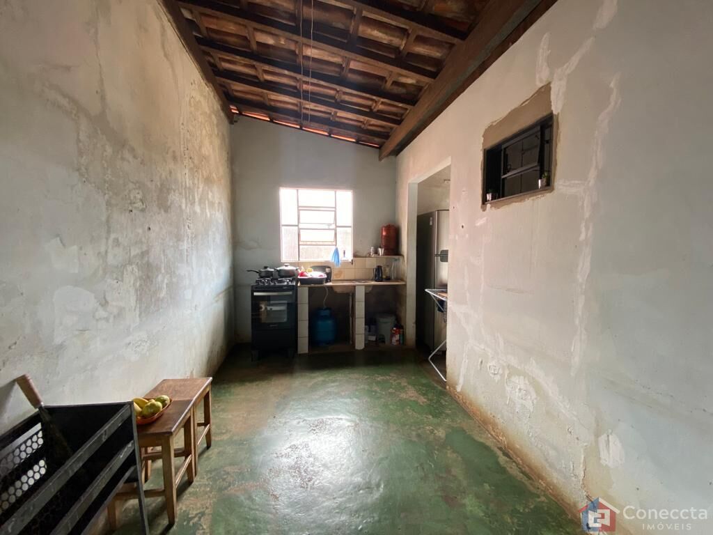 Casa à venda com 2 quartos, 59m² - Foto 10