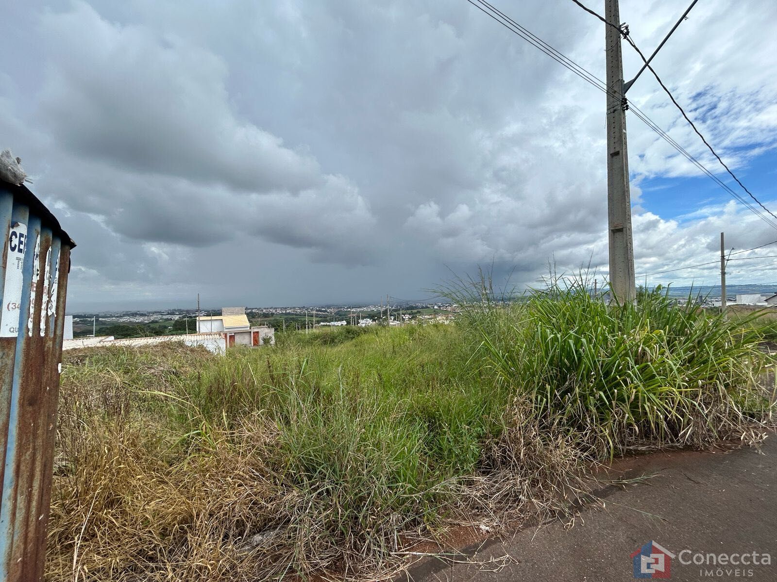 Terreno à venda, 231m² - Foto 1