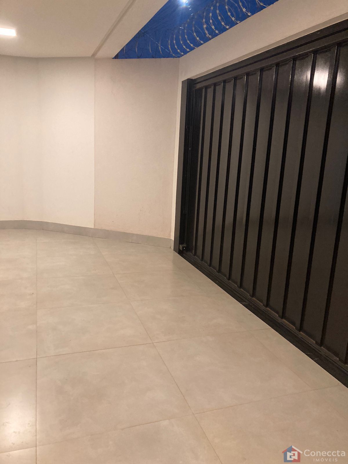 Casa à venda com 3 quartos, 252m² - Foto 4