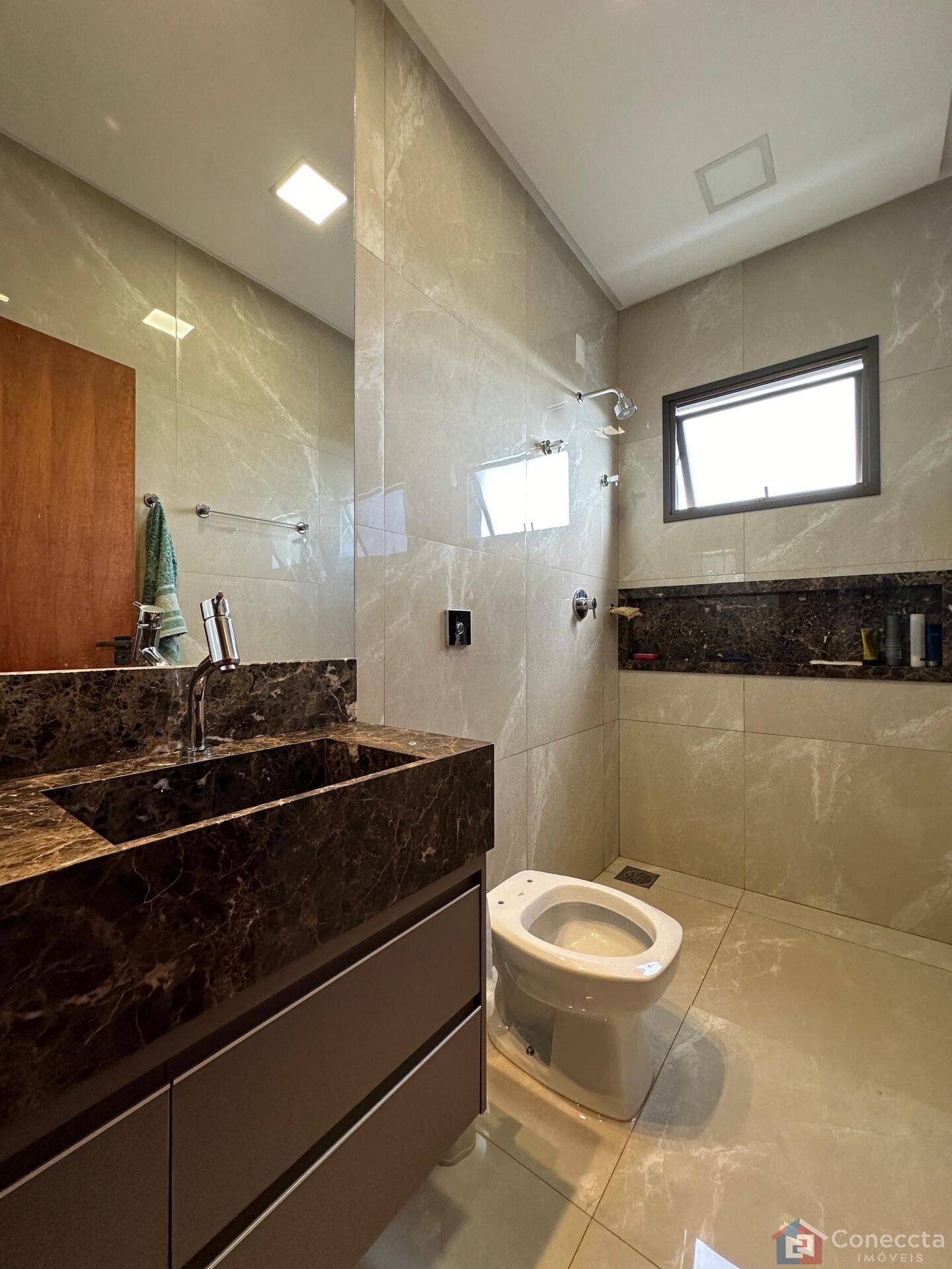Casa à venda com 4 quartos, 187m² - Foto 12