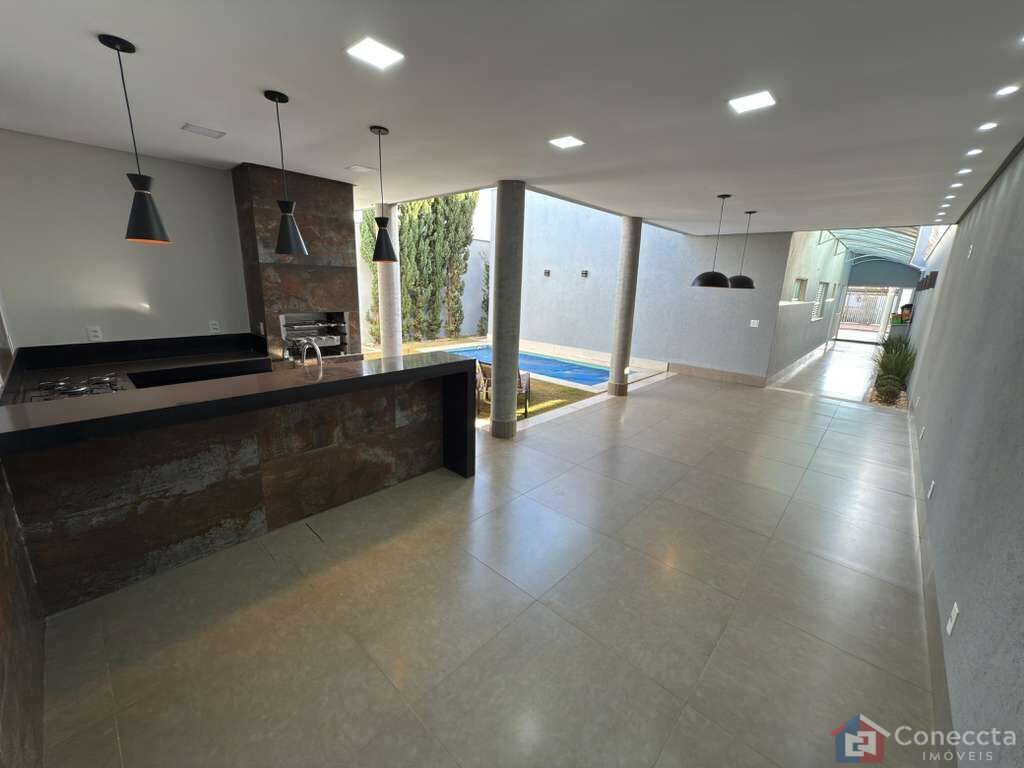 Casa, 3 quartos, 220 m² - Foto 2