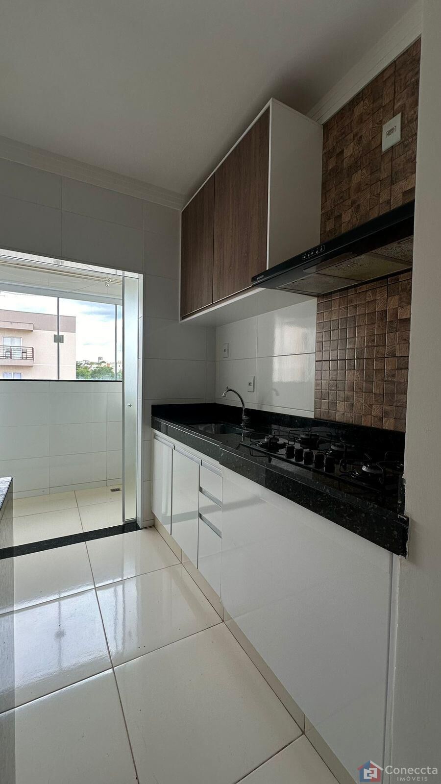 Apartamento à venda com 2 quartos, 70m² - Foto 4