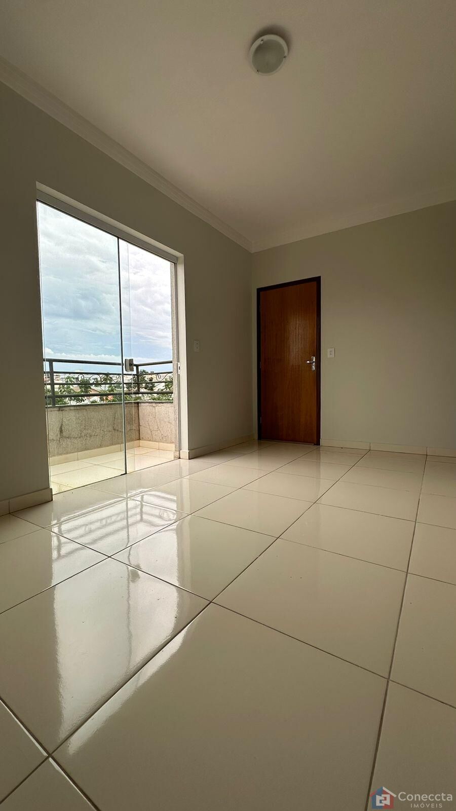 Apartamento à venda com 2 quartos, 70m² - Foto 1