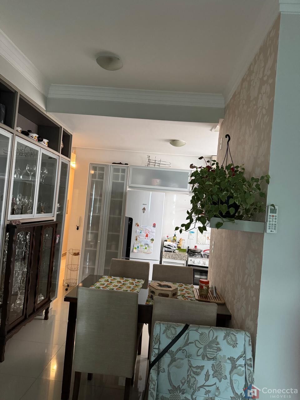 Apartamento à venda com 2 quartos, 71m² - Foto 2