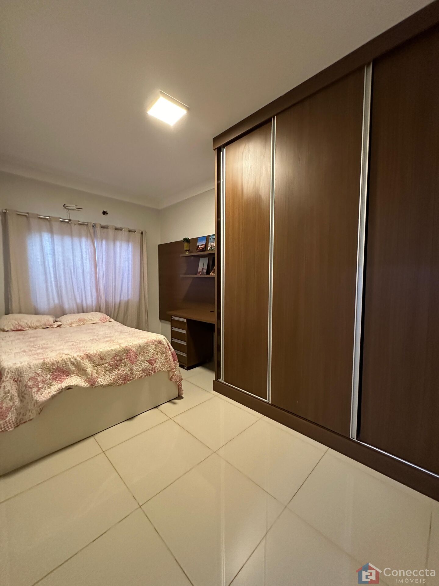 Casa à venda com 3 quartos, 220m² - Foto 5