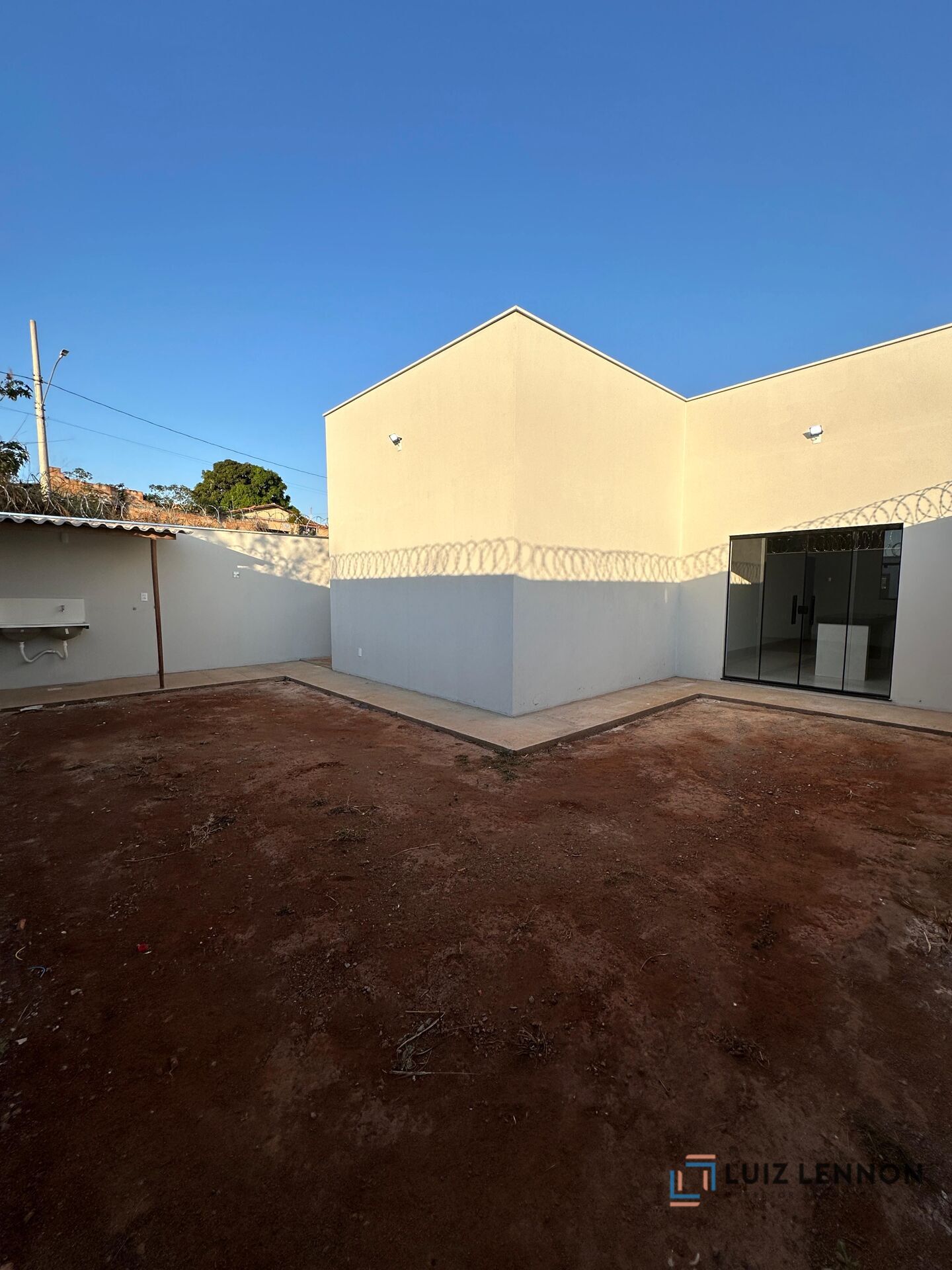 Casa à venda com 2 quartos, 105m² - Foto 12