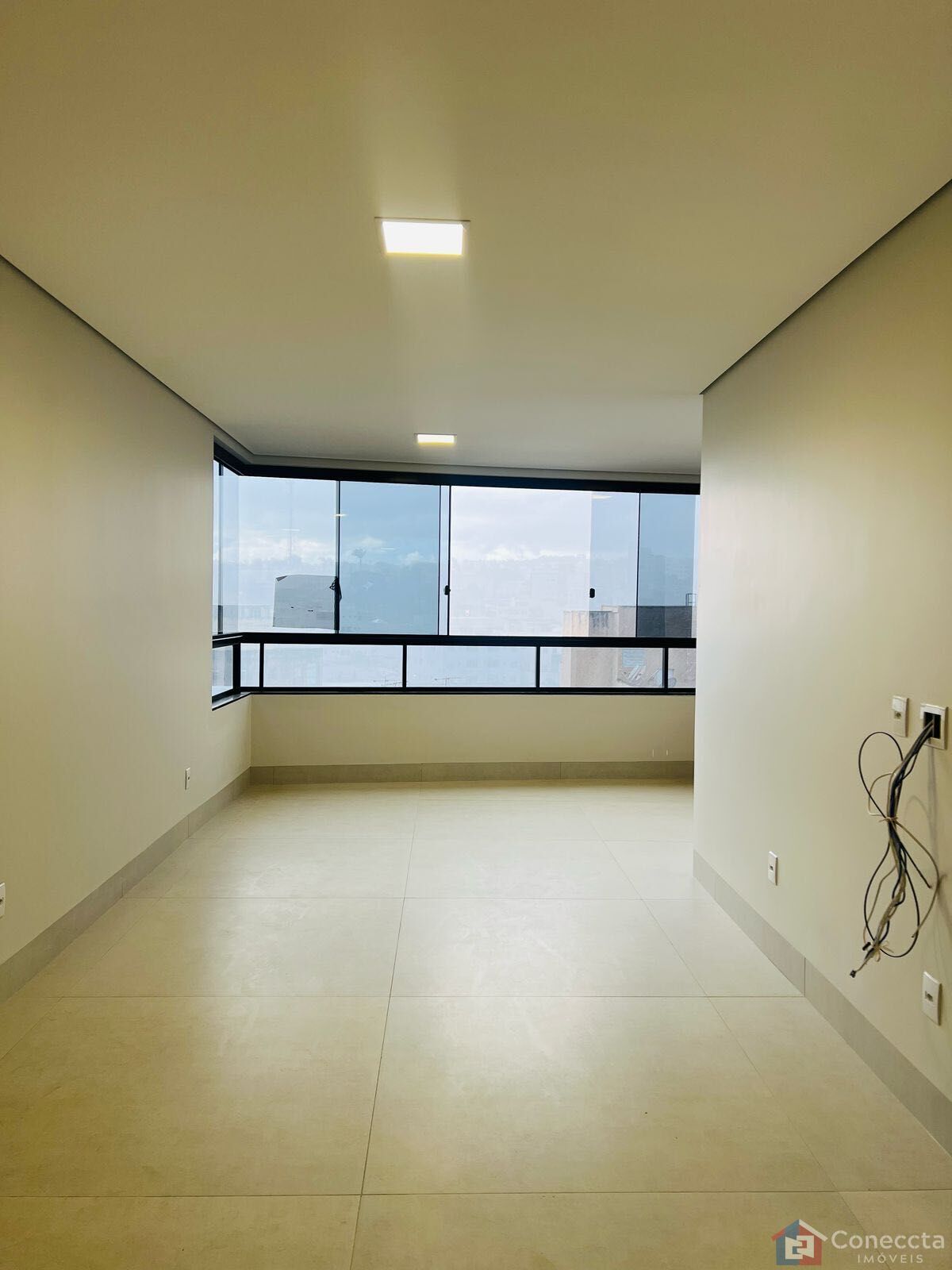 Apartamento à venda com 3 quartos, 151m² - Foto 3