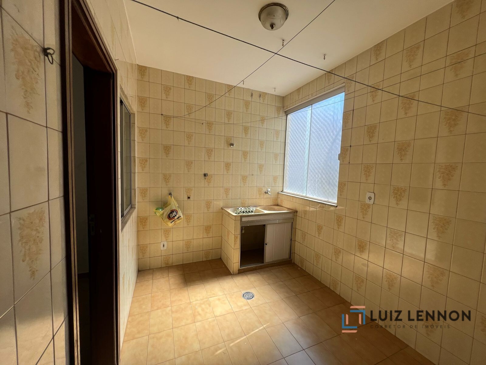 Apartamento à venda com 4 quartos, 150m² - Foto 4