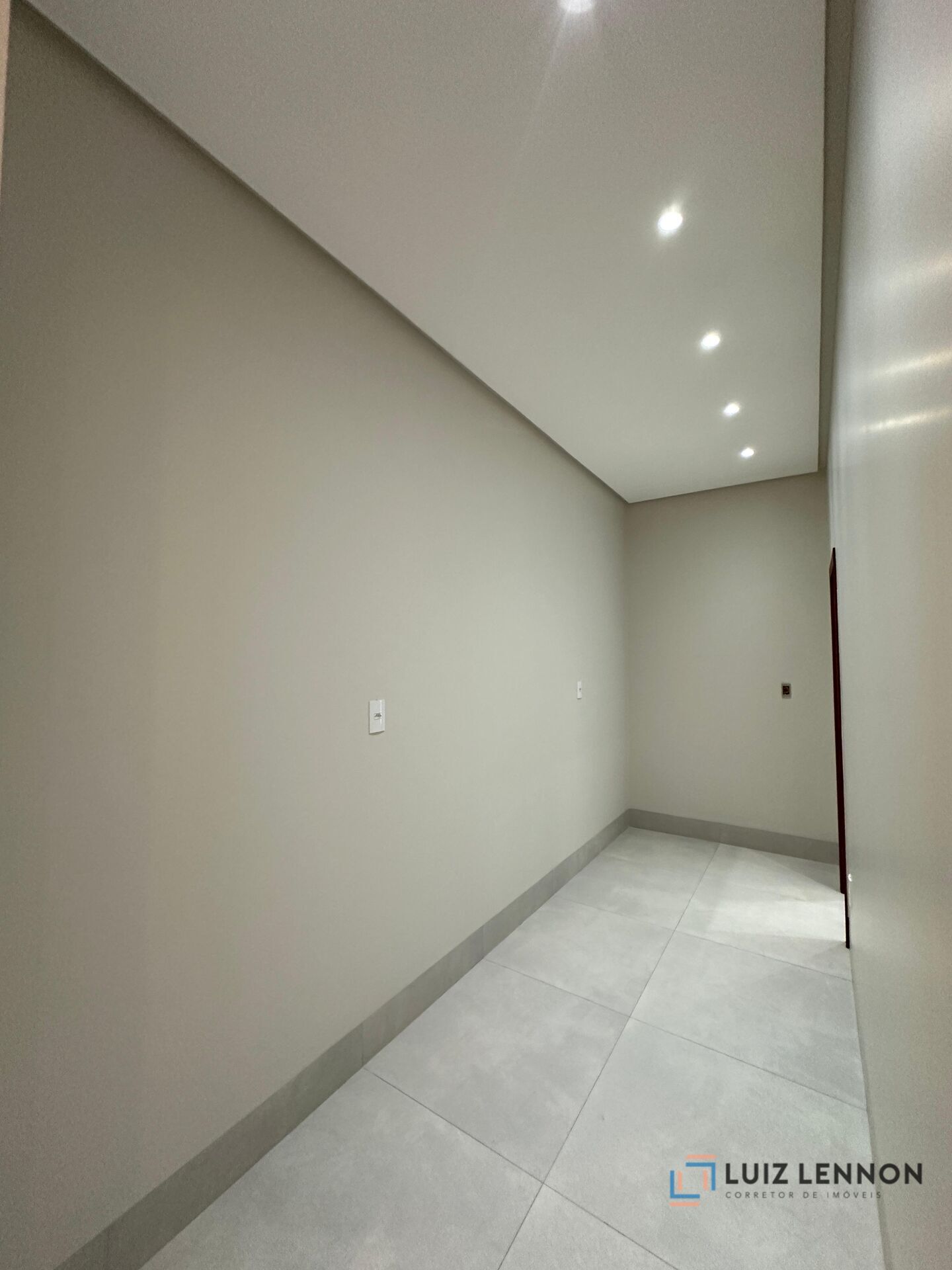 Casa à venda com 3 quartos, 186m² - Foto 3