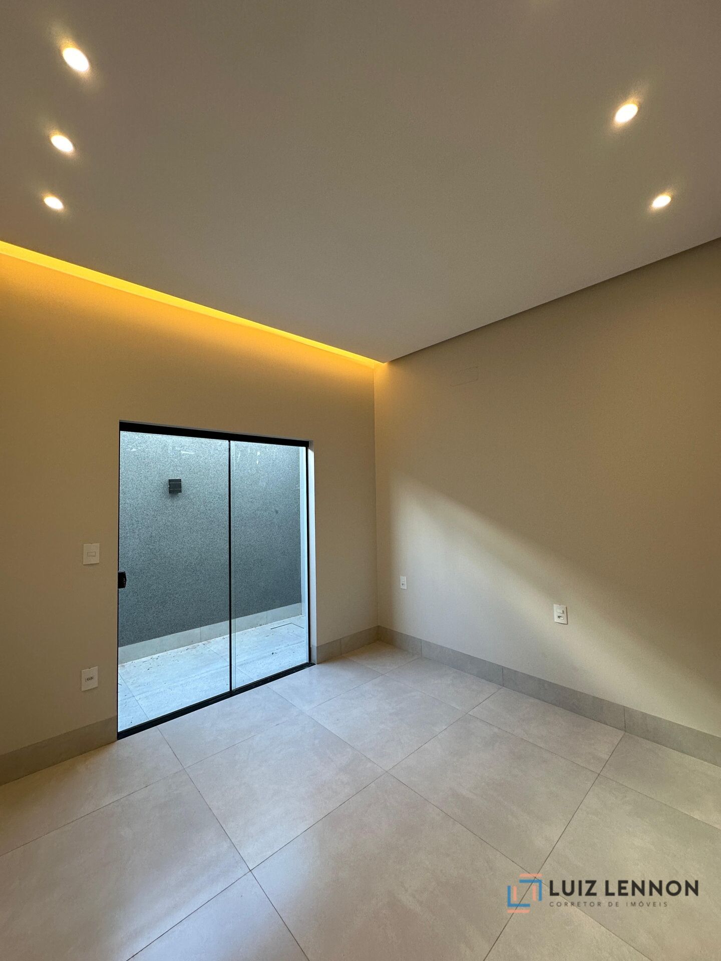 Casa à venda com 3 quartos, 186m² - Foto 4