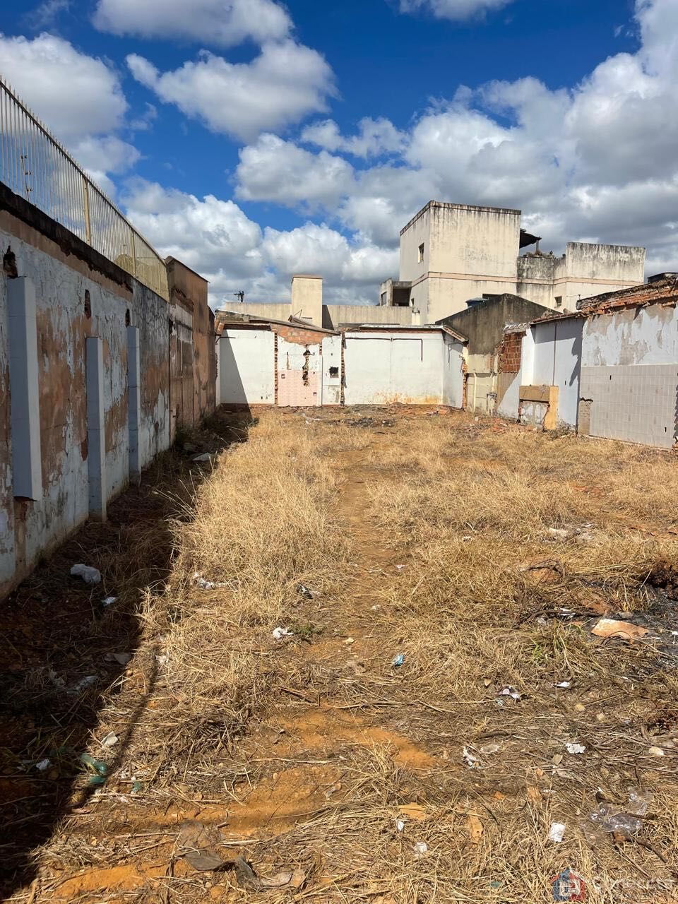 Terreno à venda, 295m² - Foto 1