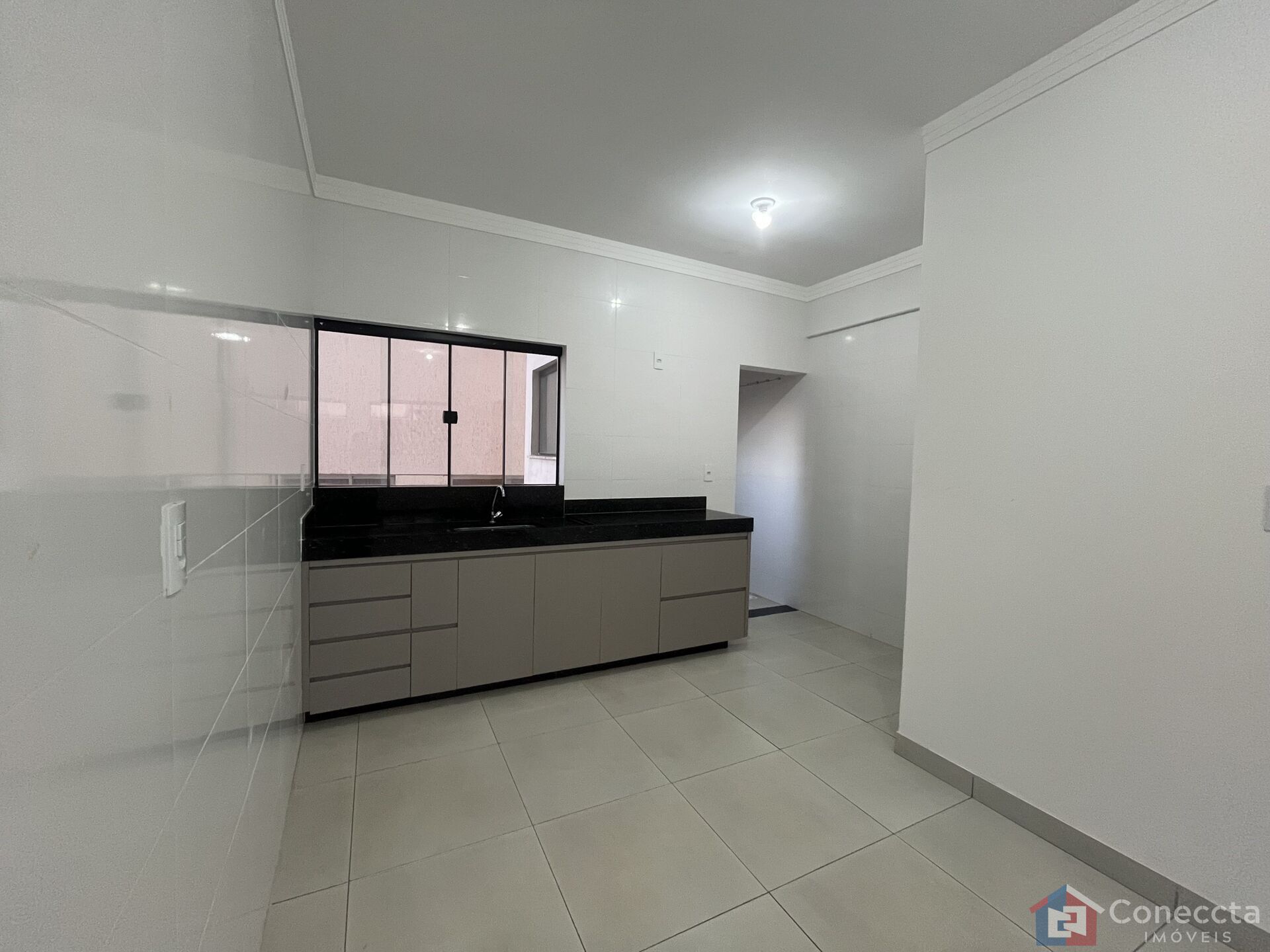 Apartamento à venda com 2 quartos, 64m² - Foto 1