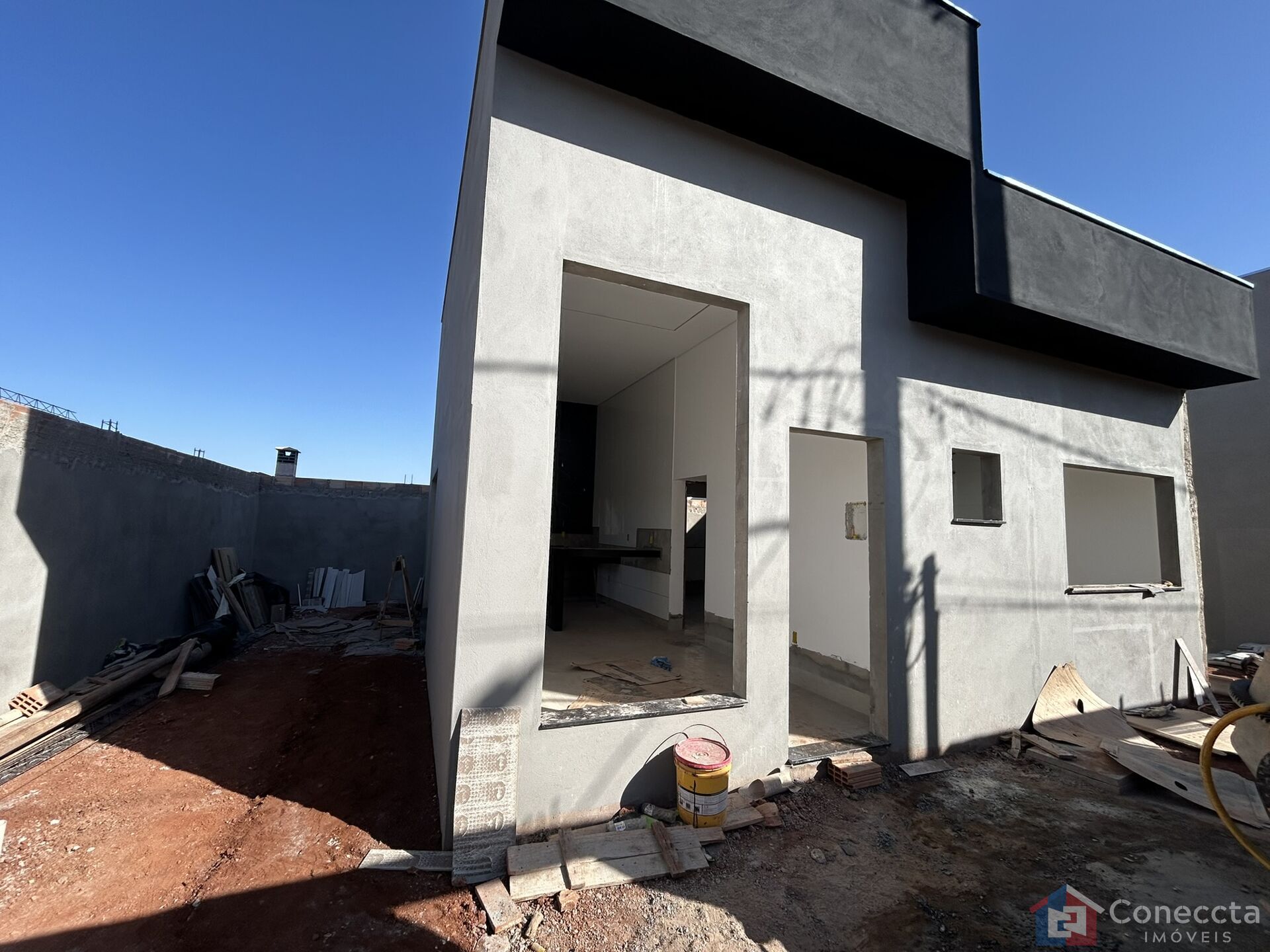 Casa à venda com 2 quartos, 54m² - Foto 1