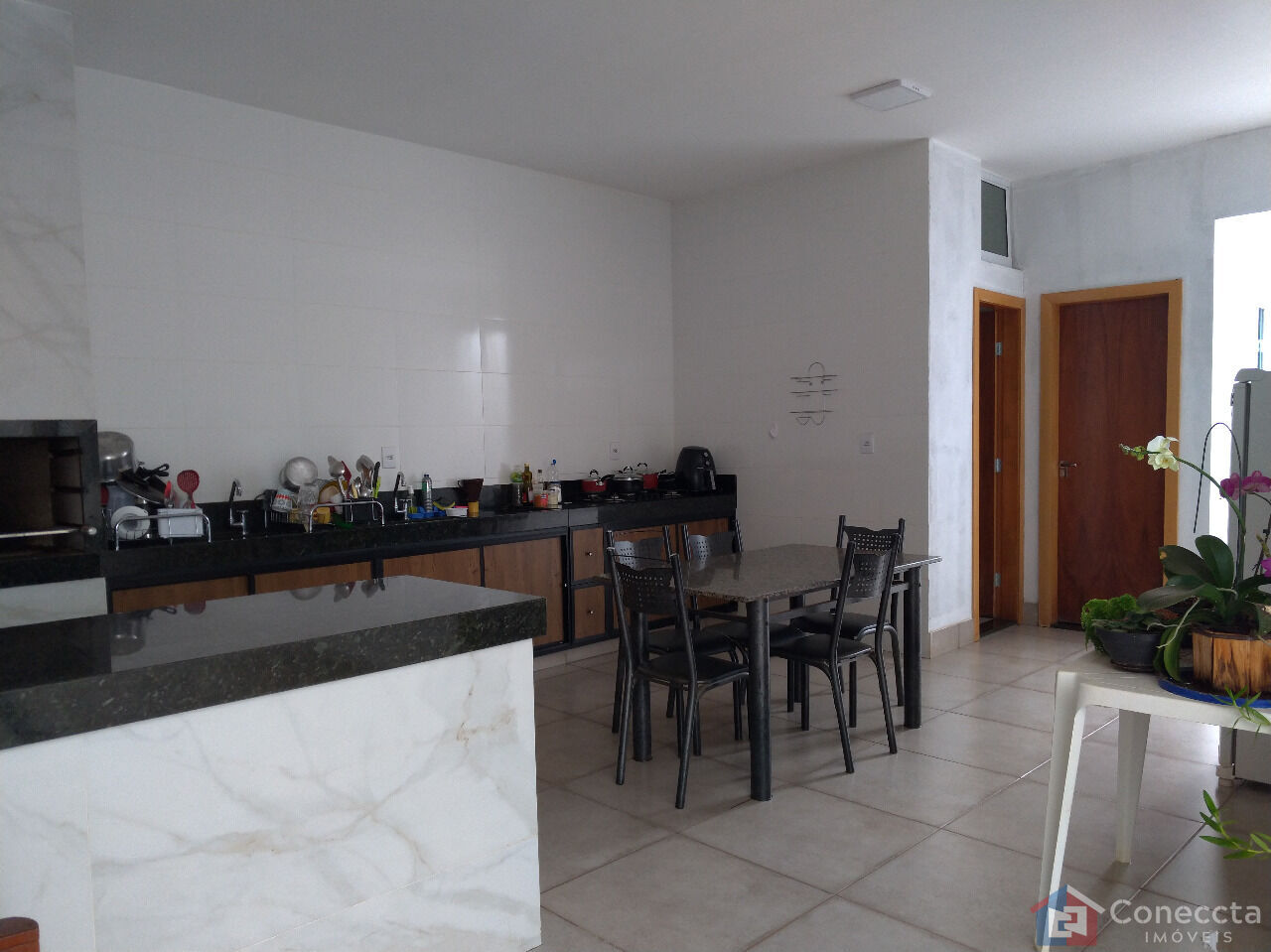 Casa, 4 quartos, 256 m² - Foto 3