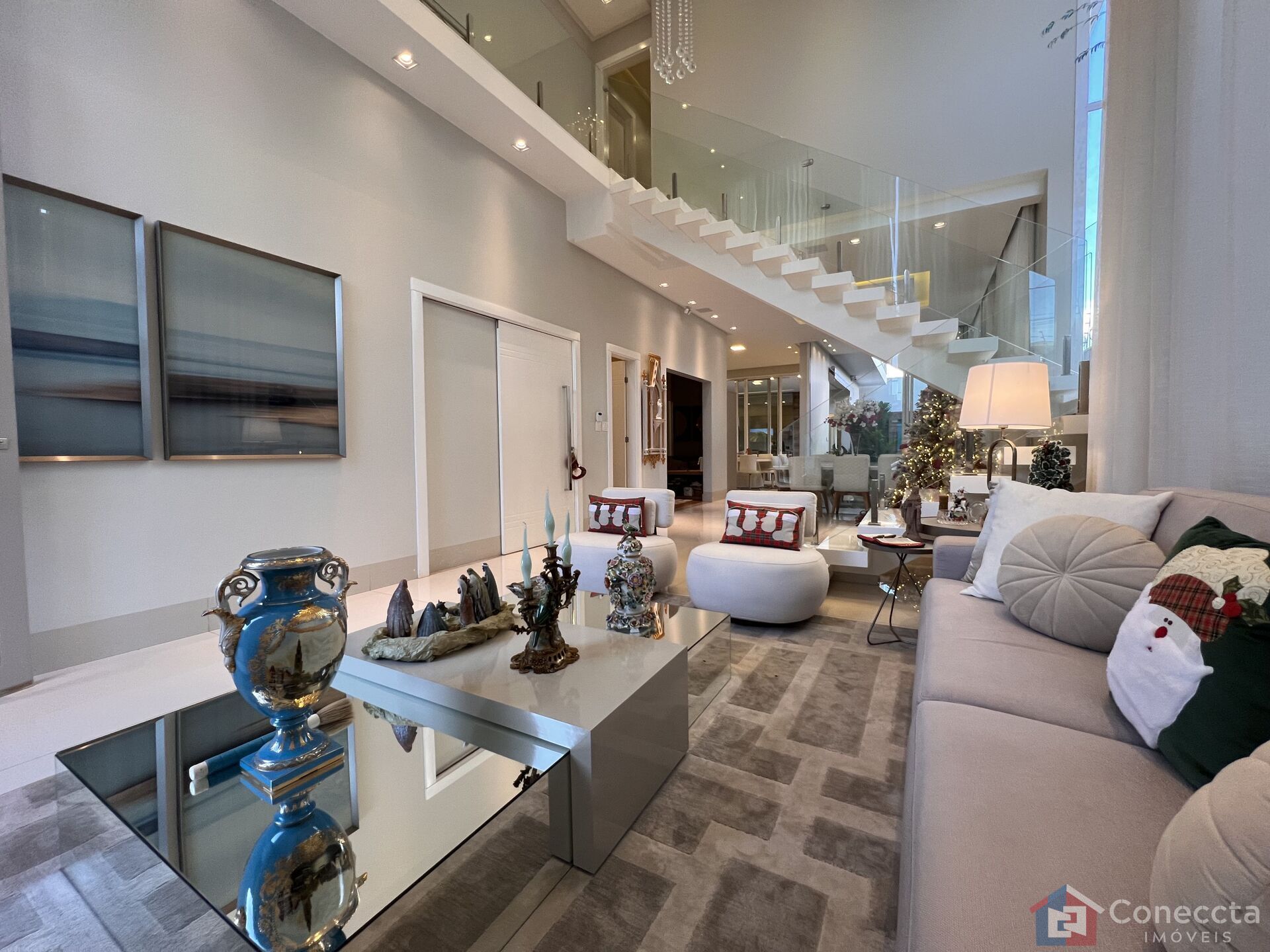 Casa, 4 quartos, 372 m² - Foto 1