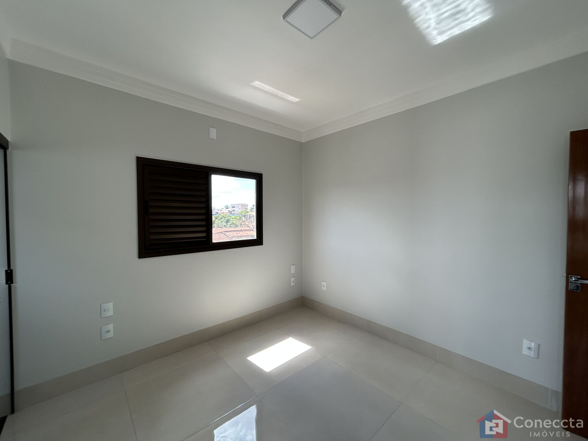 Apartamento à venda com 2 quartos, 70m² - Foto 7