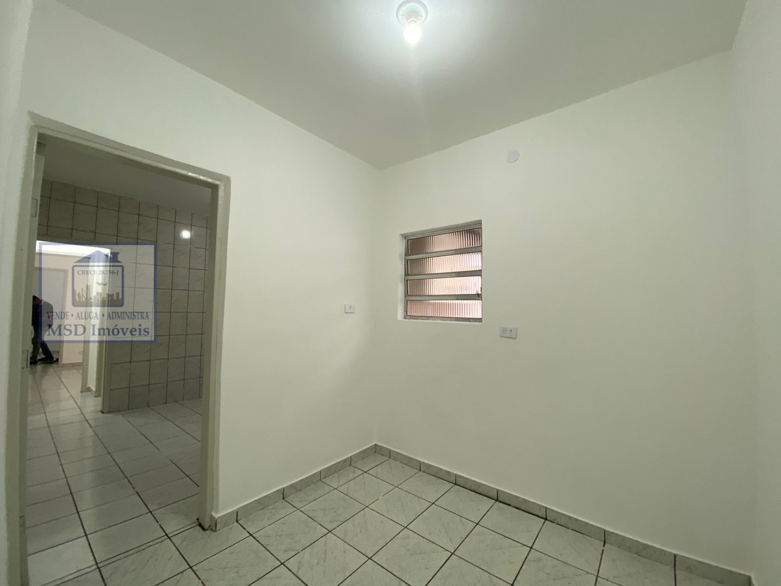 Casa para alugar com 2 quartos, 50m² - Foto 19