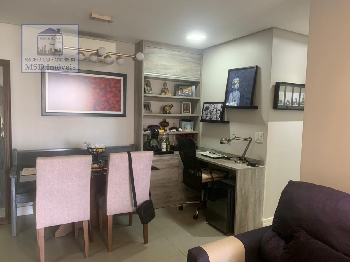 Apartamento à venda com 2 quartos, 68m² - Foto 5