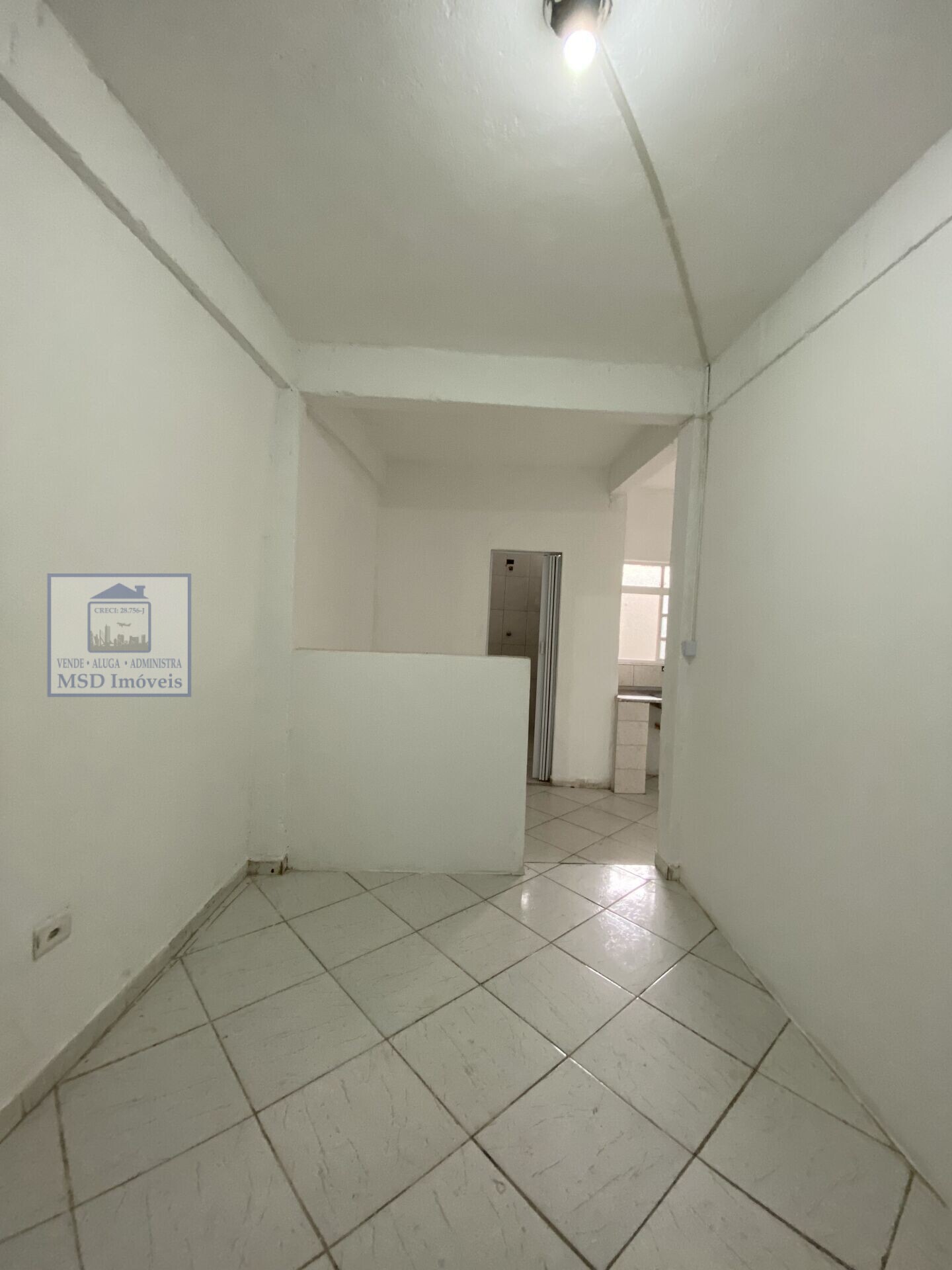 Casa para alugar com 2 quartos, 35m² - Foto 10