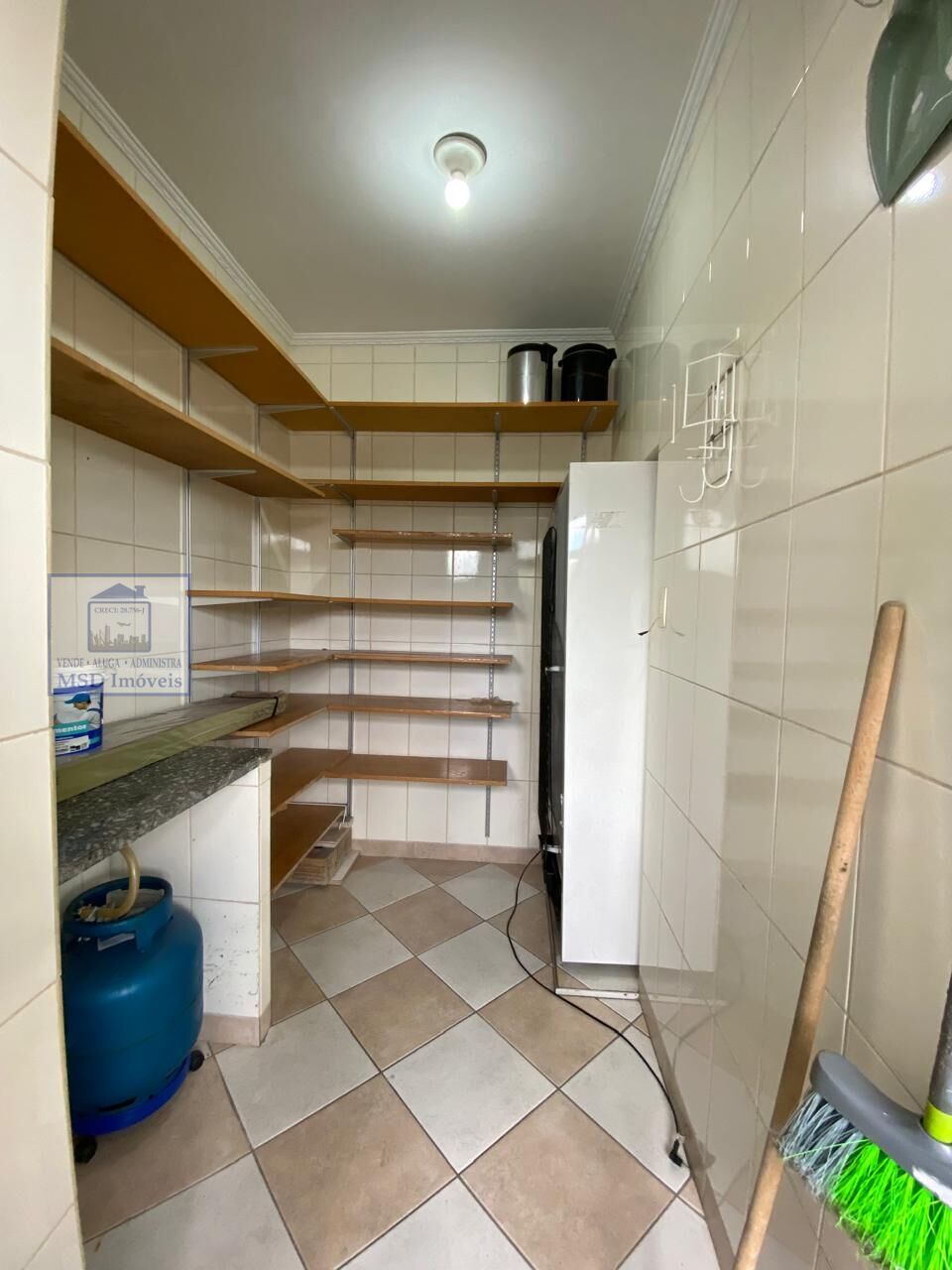 Apartamento para alugar com 3 quartos, 82m² - Foto 11