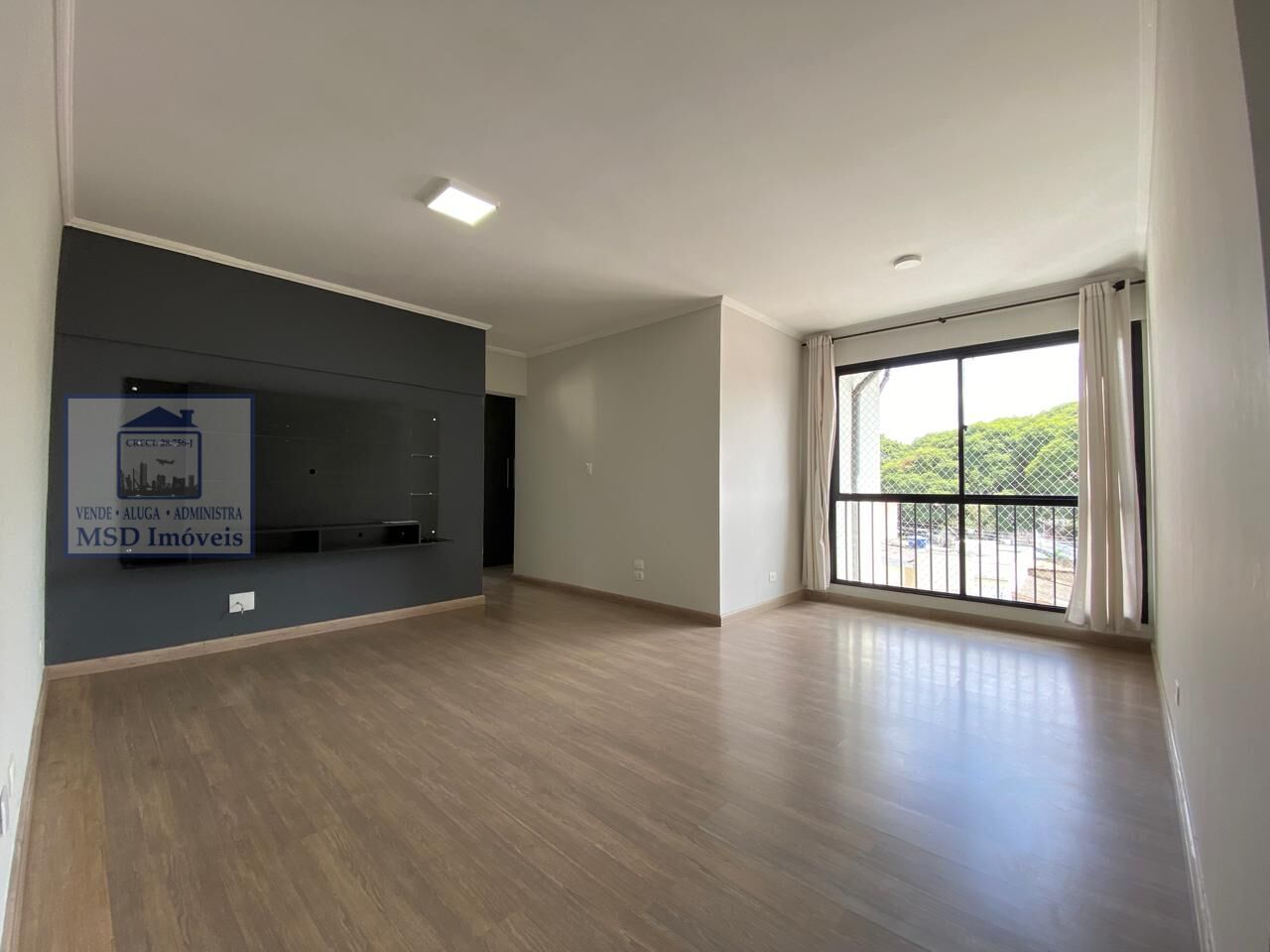 Apartamento para alugar com 3 quartos, 82m² - Foto 1