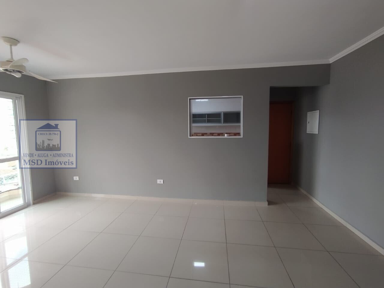 Apartamento à venda com 3 quartos, 86m² - Foto 2