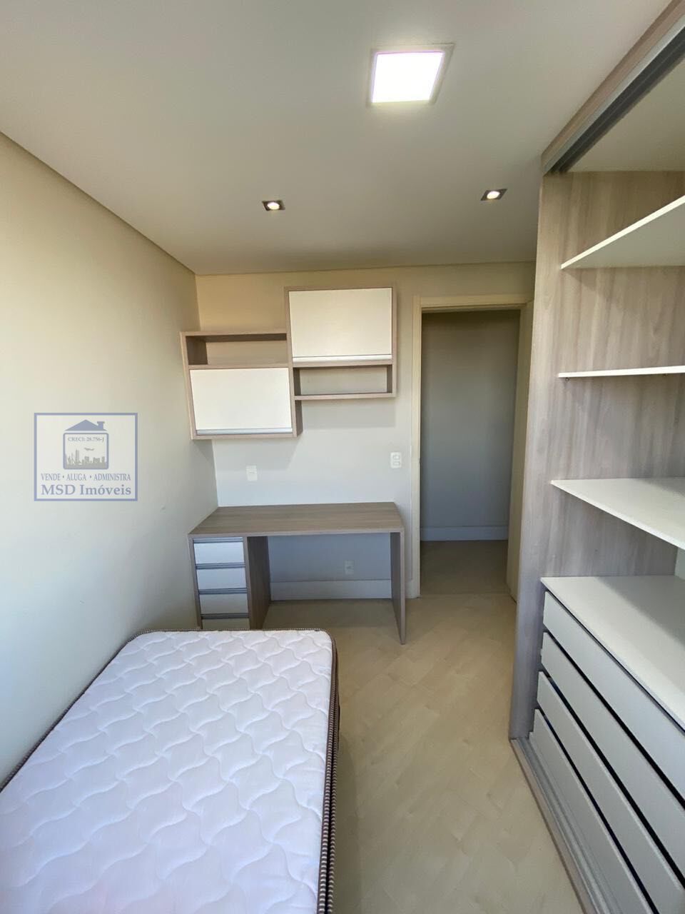 Apartamento à venda com 3 quartos, 66m² - Foto 17