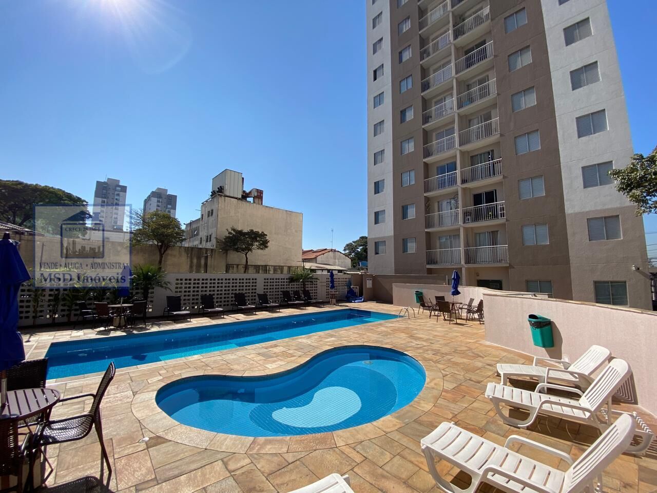 Apartamento para alugar com 2 quartos, 64m² - Foto 24
